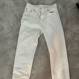 Levi’s White Straight Jeans Size 24. PRICE NEGOTIABLE
